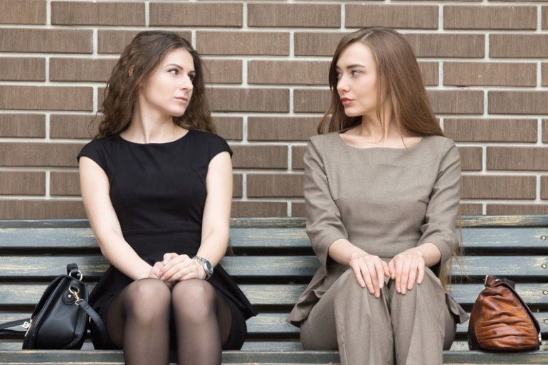 12星座あるある 親友と好きな人が被ったら 牡牛座は 山羊座は 無料占いcoemi コエミ 当たる無料占いメディア